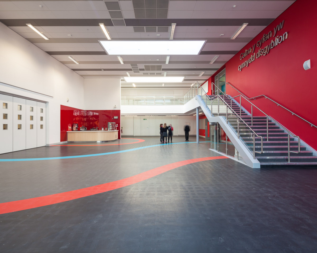 Ysgol Gyfun Cwm Rhymni Tua'r Goleuni